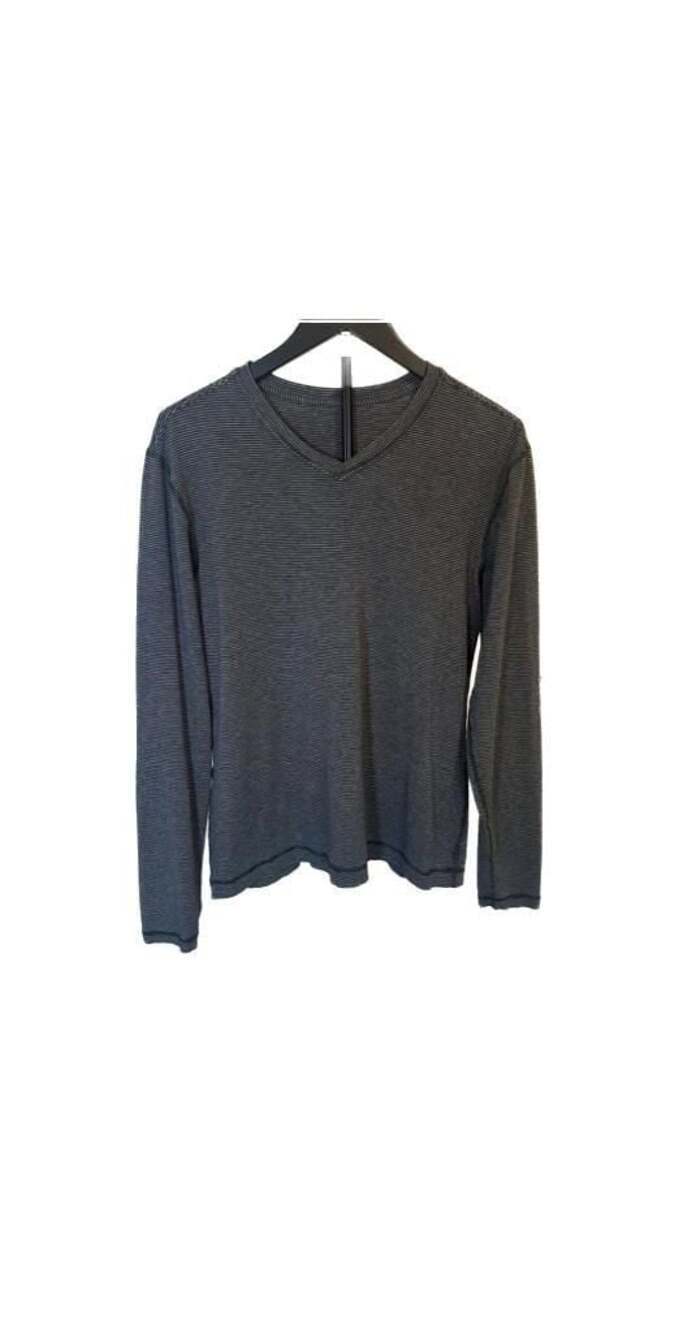 Lululemon Men’s Small Speed V-Neck L/S Shirt Black Striped